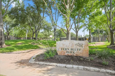 17841 Park Valley Drive