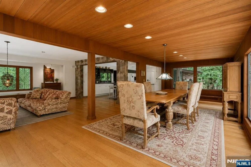 34 Cambridge Way Alpine, NJ 07620