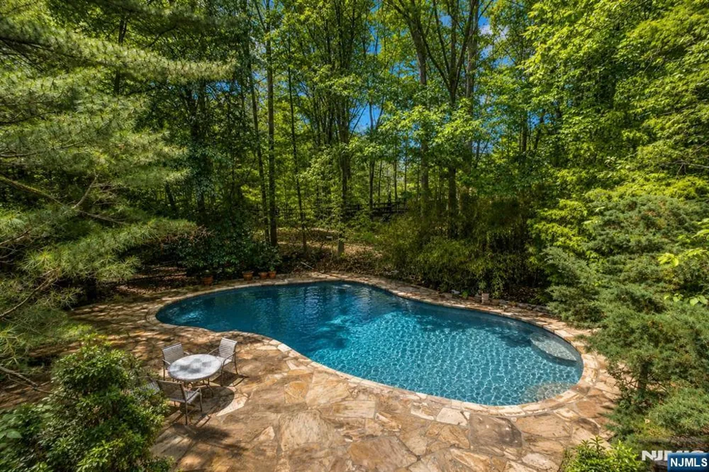 34 Cambridge Way Alpine, NJ 07620
