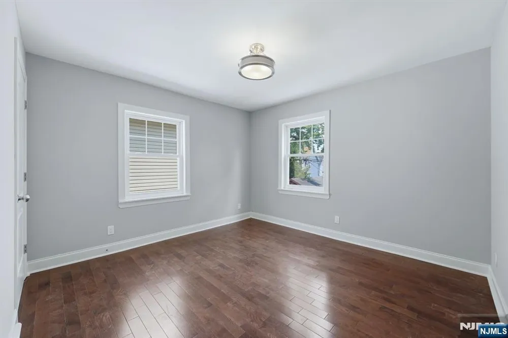 526 Clinton Street East Orange, NJ 07018
