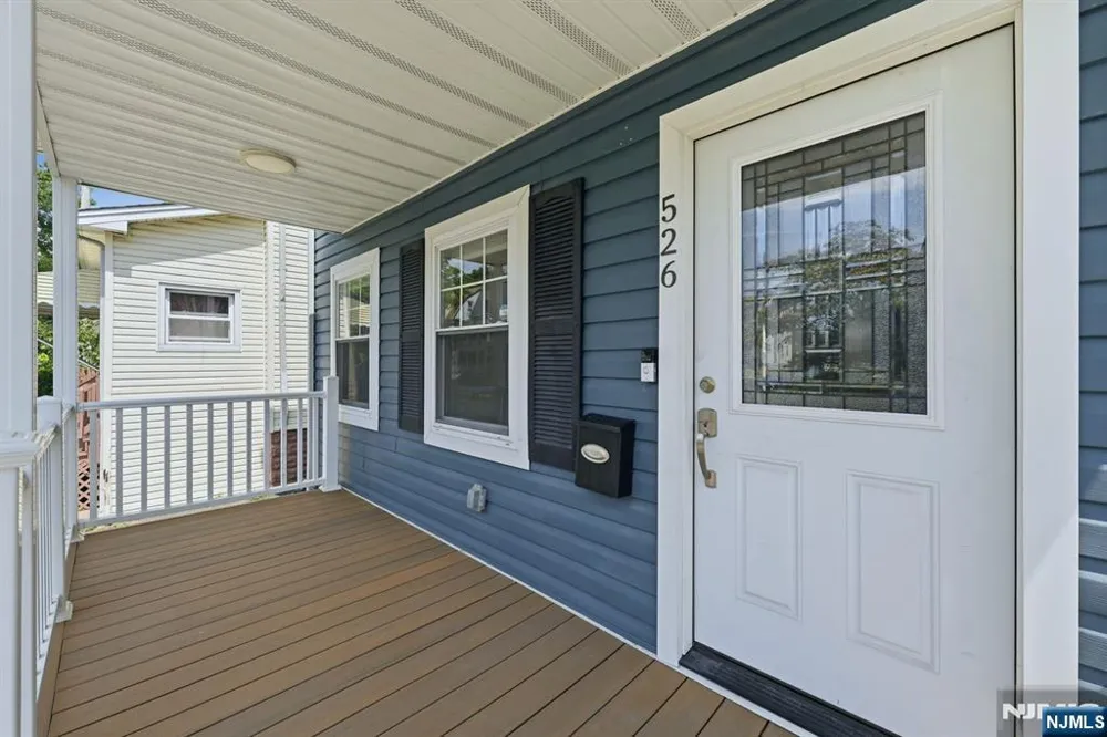 526 Clinton Street East Orange, NJ 07018