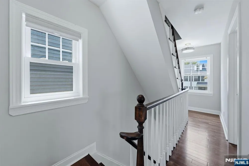 526 Clinton Street East Orange, NJ 07018