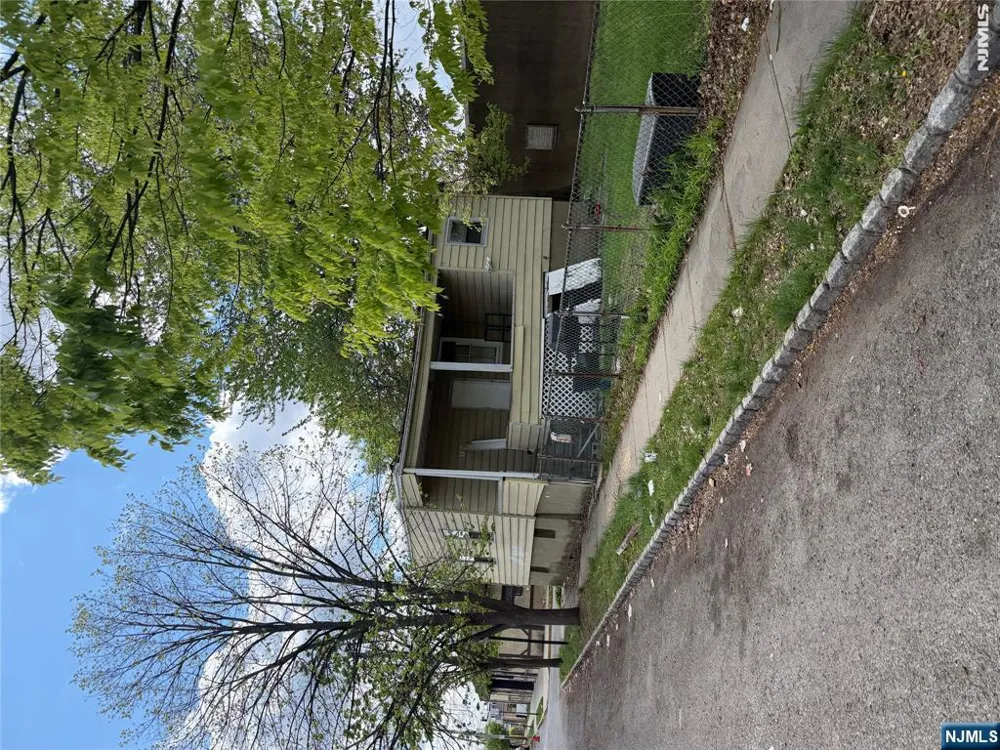 39 Columbus Street Bloomfield, NJ 07003