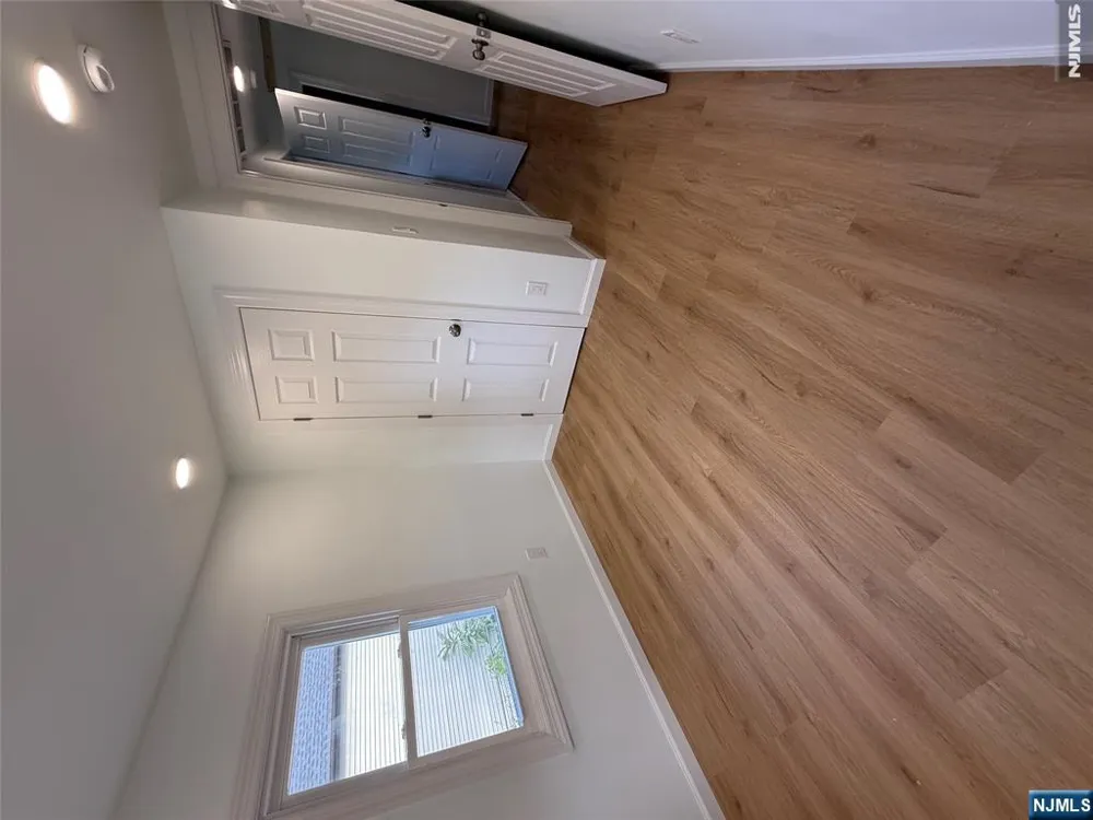 549 Beach Street Orange, NJ 07050