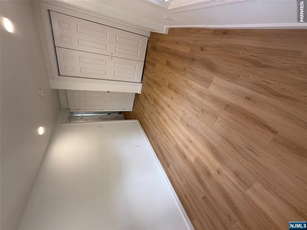 549 Beach Street Orange, NJ 07050