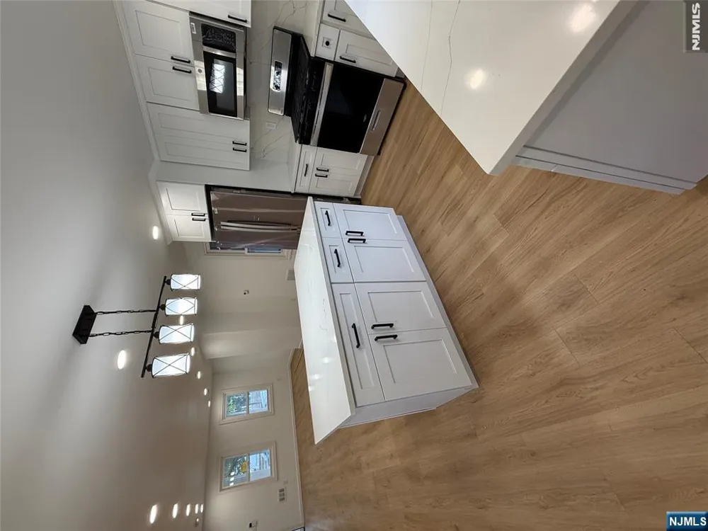 549 Beach Street Orange, NJ 07050