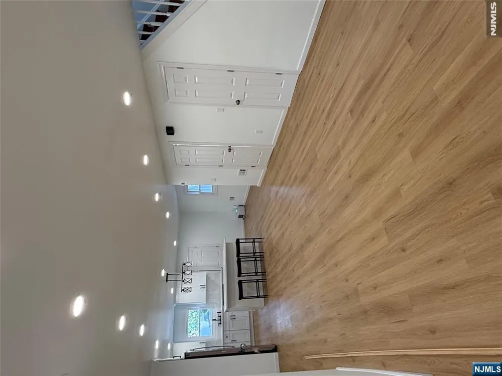 549 Beach Street Orange, NJ 07050