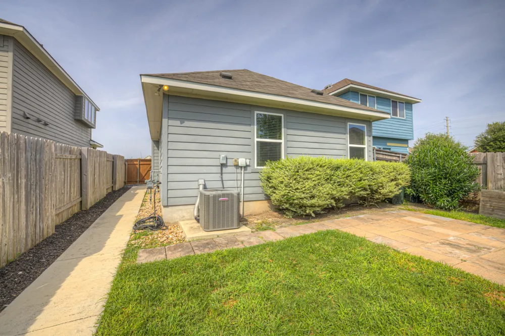 109 Bosque Drive San Marcos, TX 78666