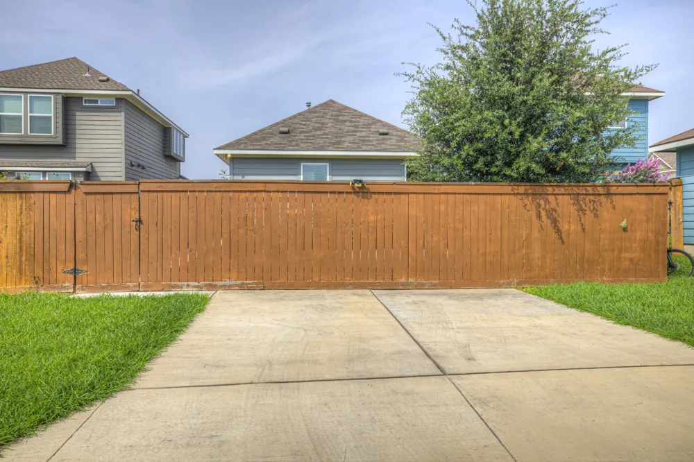109 Bosque Drive San Marcos, TX 78666