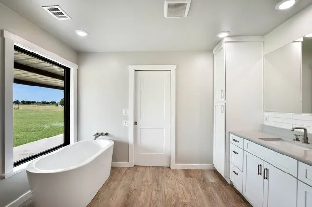 4021 E Fm 243 Bertram, TX 78605