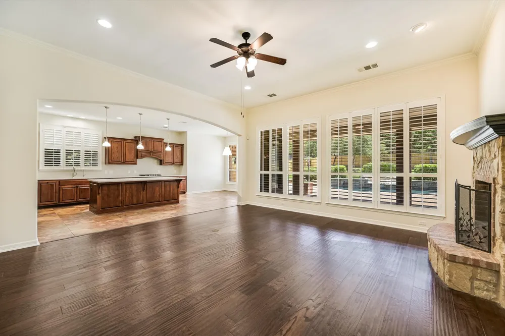 560 Aspen Drive Austin, TX 78737
