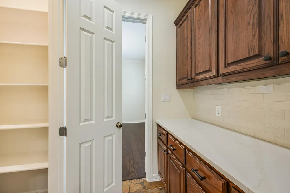 560 Aspen Drive Austin, TX 78737