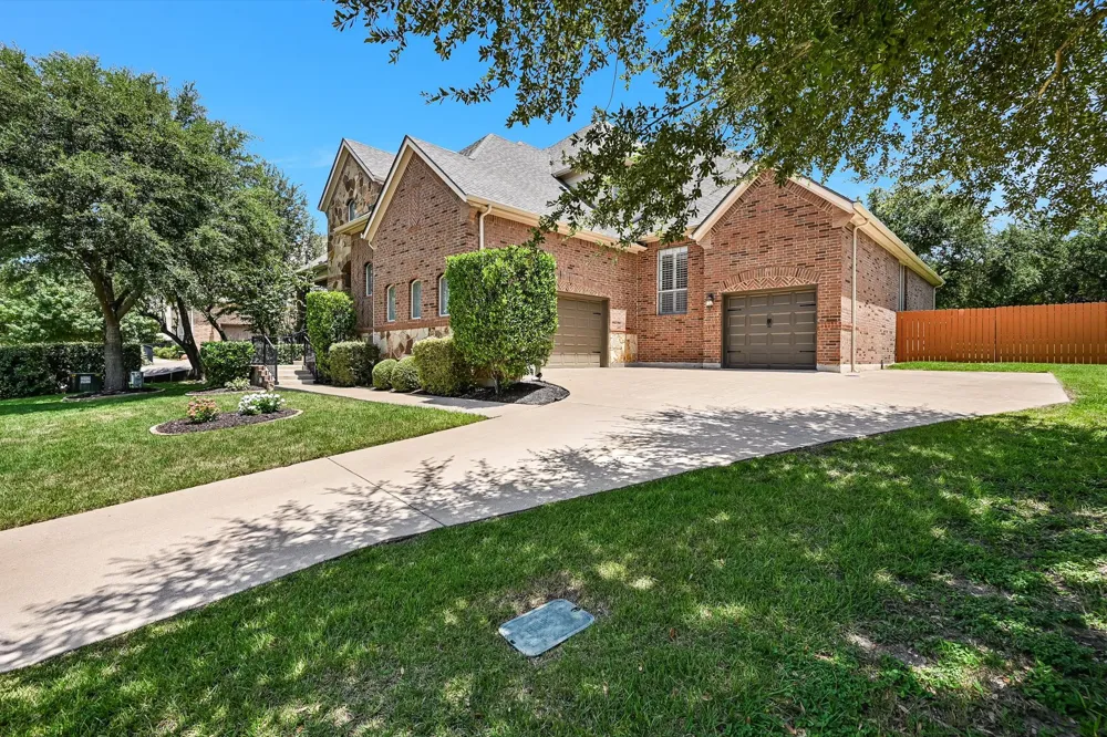560 Aspen Drive Austin, TX 78737