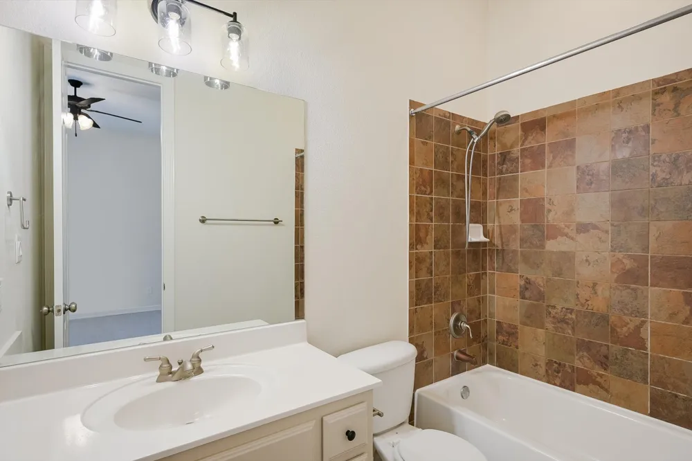 560 Aspen Drive Austin, TX 78737
