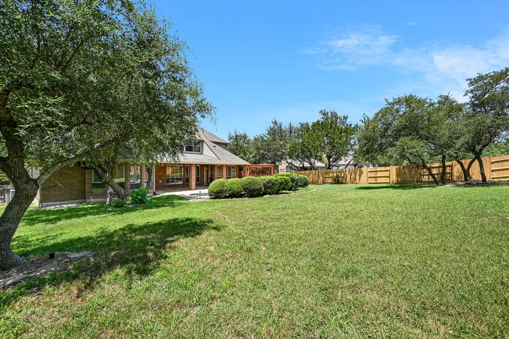 560 Aspen Drive Austin, TX 78737