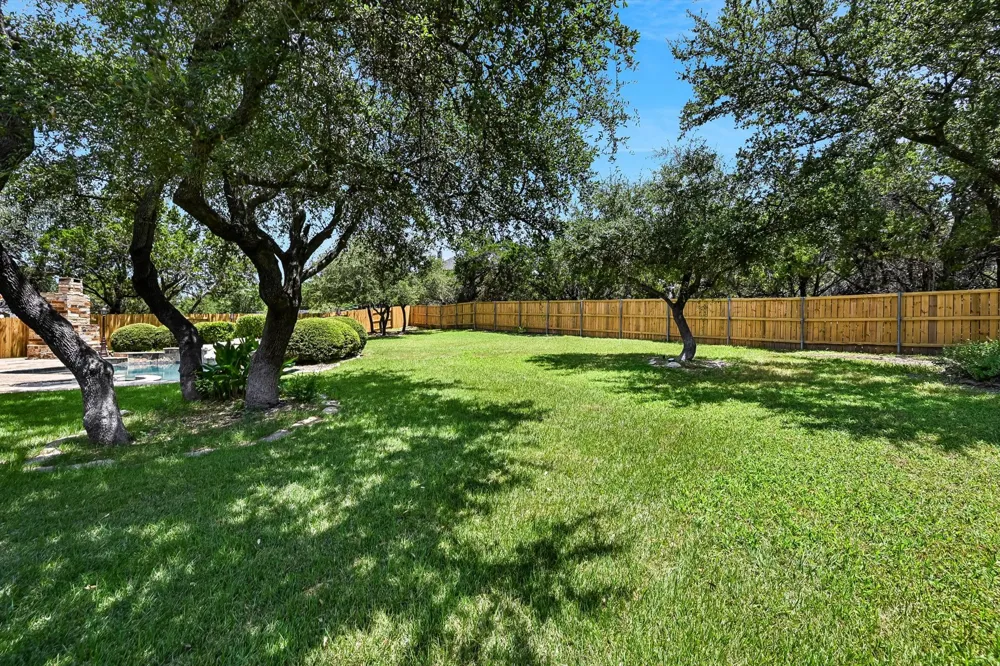 560 Aspen Drive Austin, TX 78737