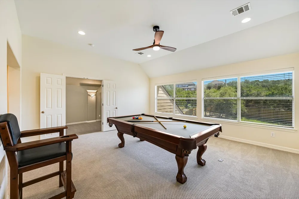560 Aspen Drive Austin, TX 78737