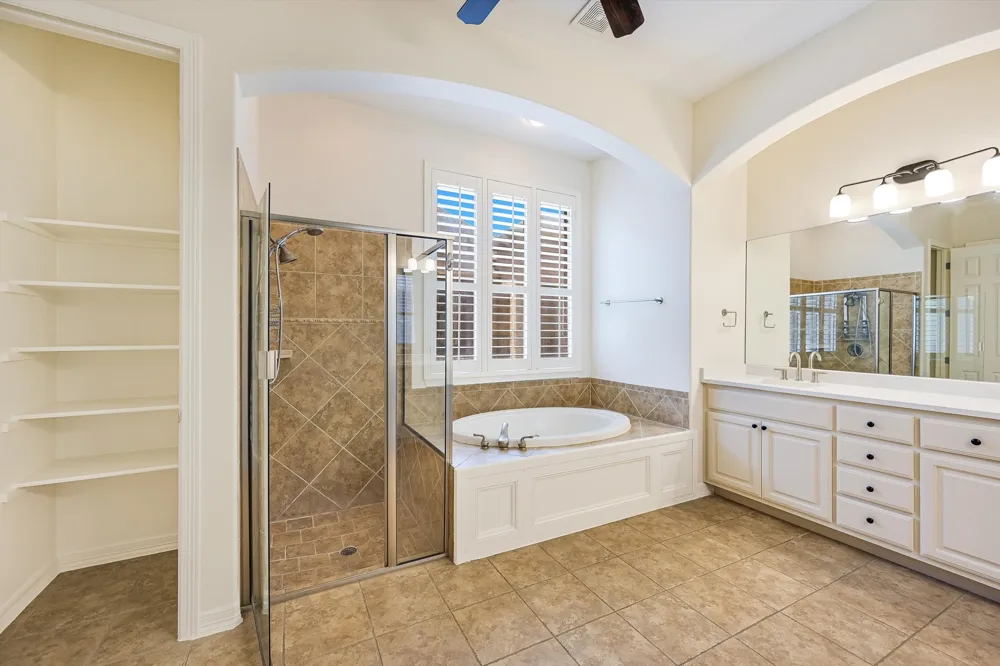 560 Aspen Drive Austin, TX 78737