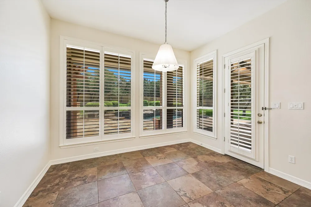 560 Aspen Drive Austin, TX 78737
