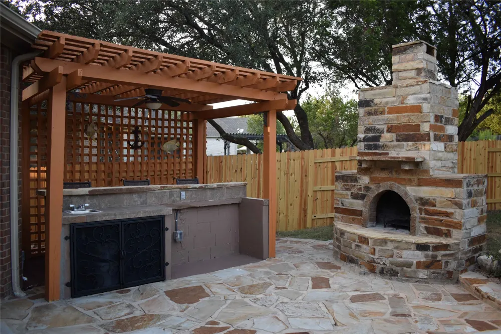 560 Aspen Drive Austin, TX 78737
