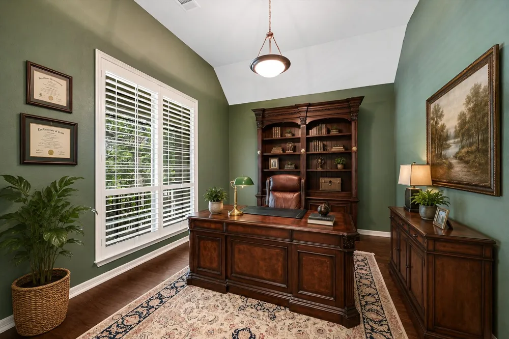 560 Aspen Drive Austin, TX 78737