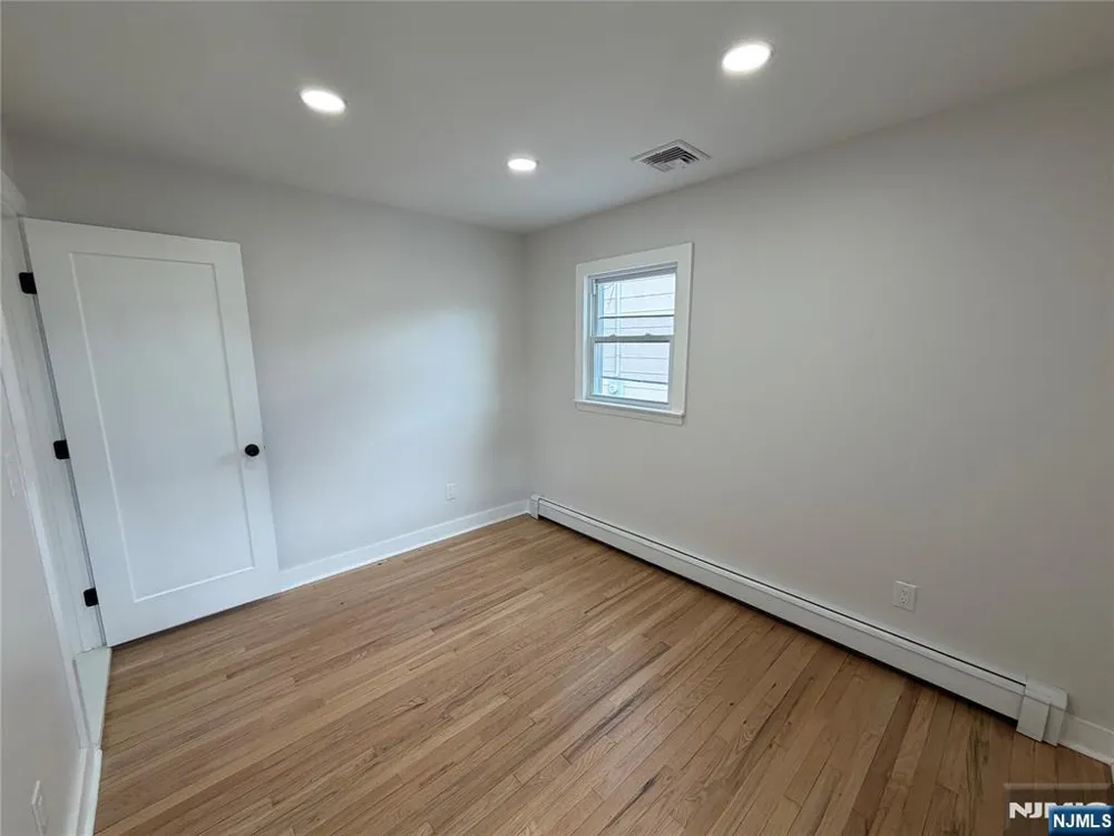 310 Passaic Avenue Carlstadt, NJ 07072