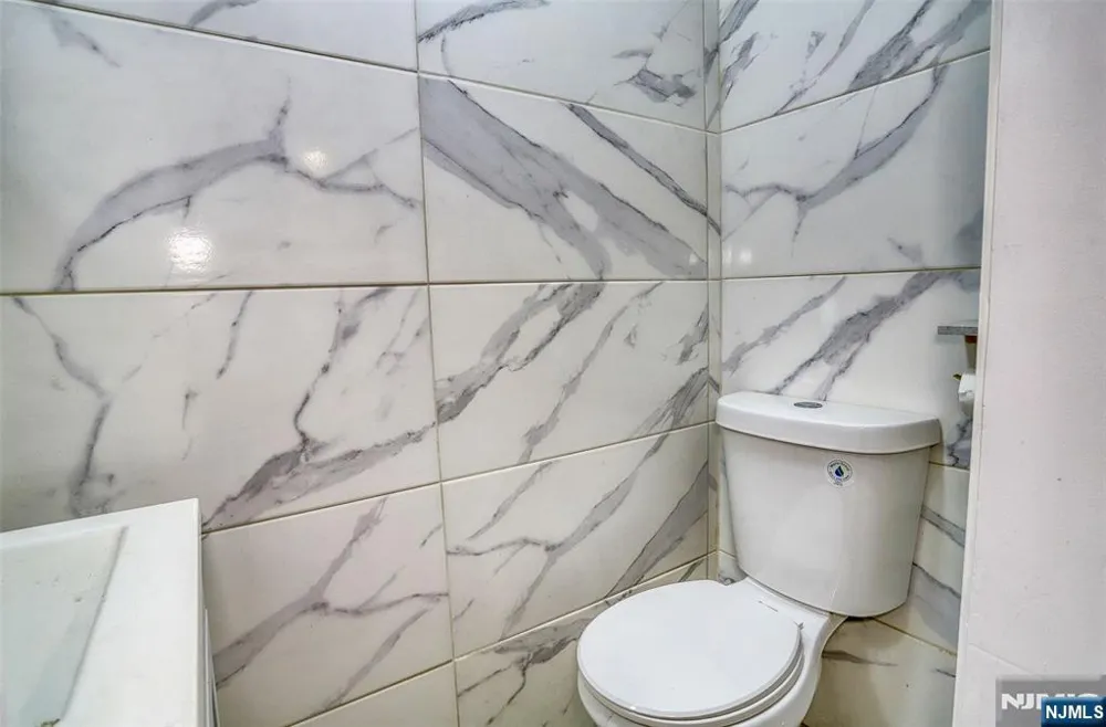 9017 Riverside Place North Bergen, NJ 07047