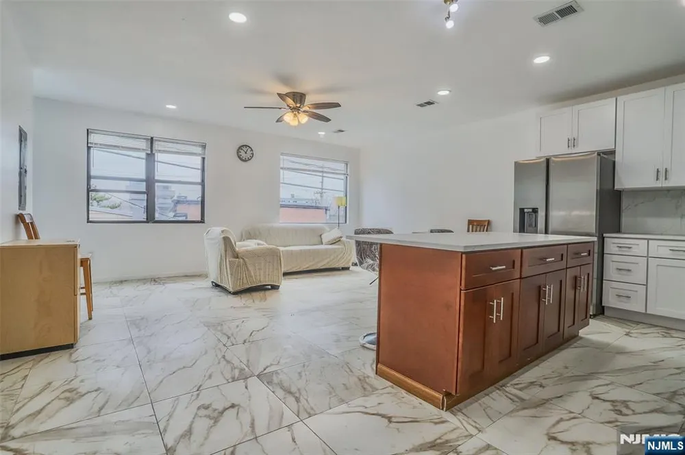 9017 Riverside Place North Bergen, NJ 07047
