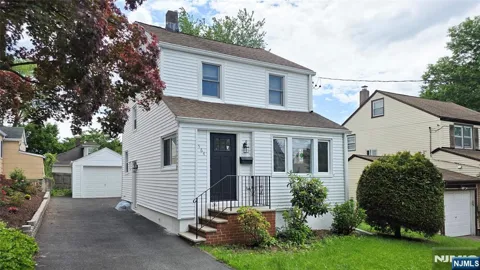 564 Maple Avenue