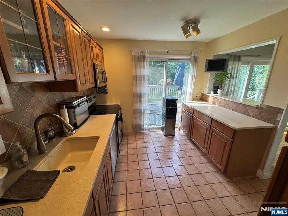 55 Mary Ann Road Jefferson Township, NJ 07438