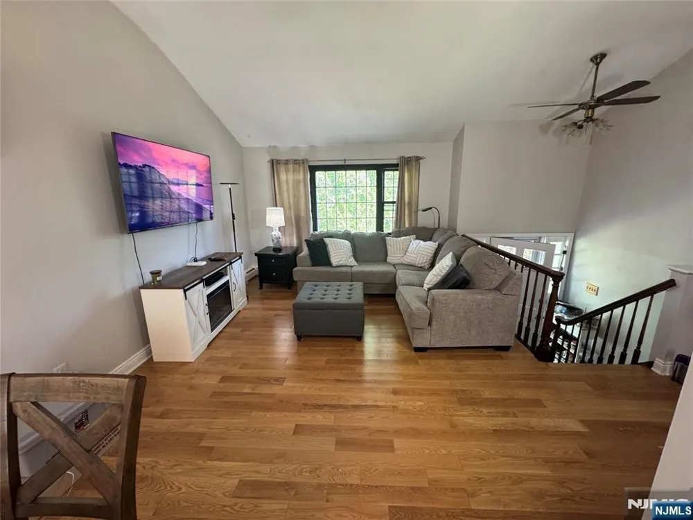 55 Mary Ann Road Jefferson Township, NJ 07438