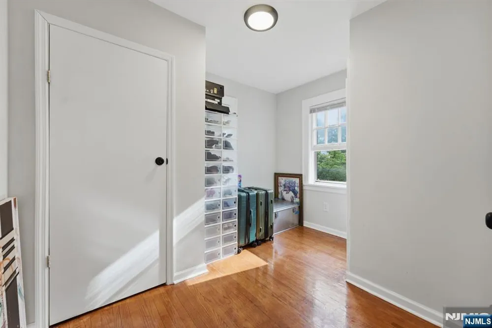 285 Hudson Avenue Englewood, NJ 07631