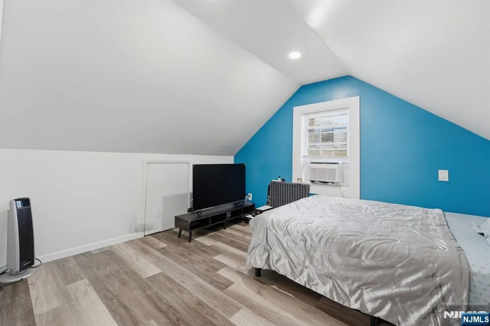 285 Hudson Avenue Englewood, NJ 07631