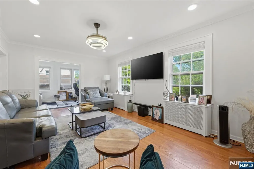 285 Hudson Avenue Englewood, NJ 07631