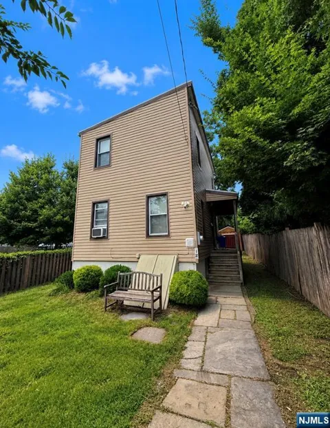 12 Dey Street