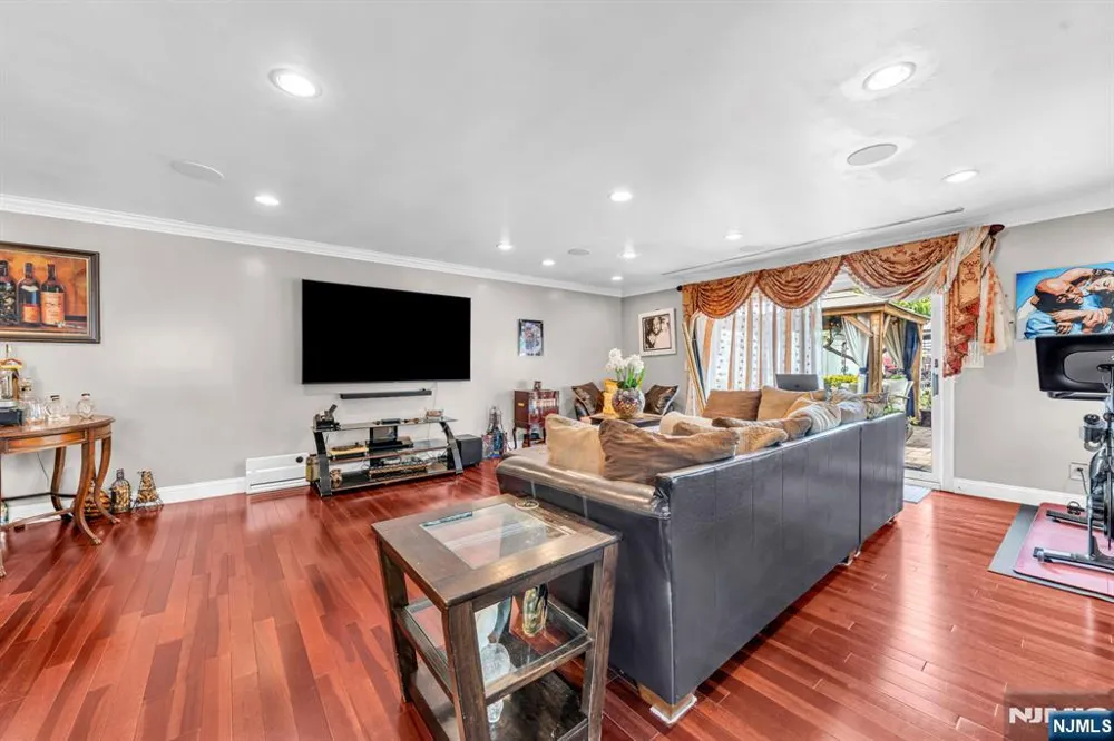 161 Plauderville Avenue Garfield, NJ 07026