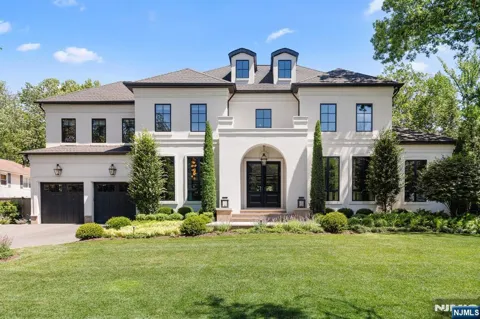 409 Whitewood Road