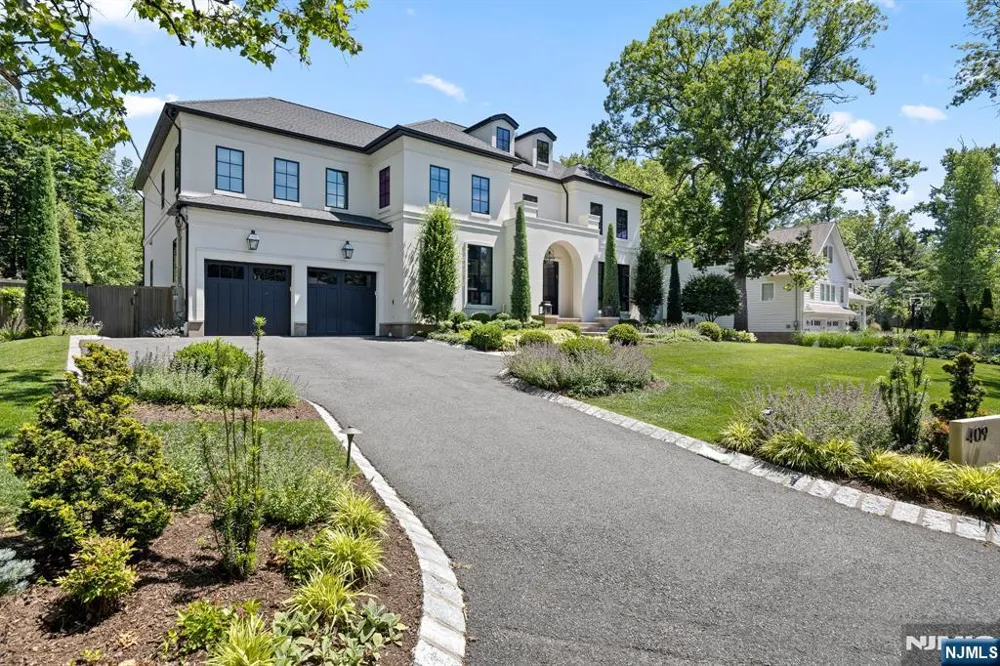 409 Whitewood Road Englewood, NJ 07631
