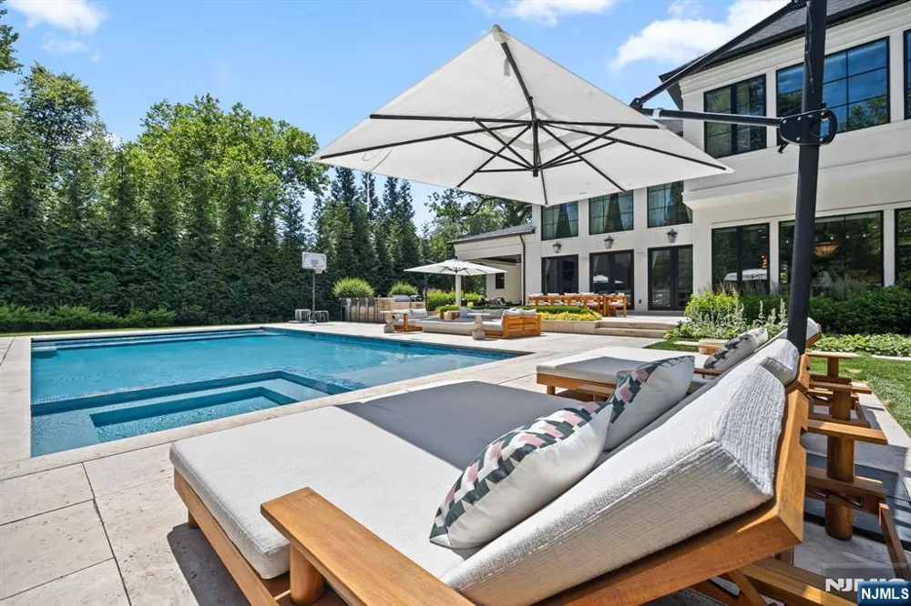 409 Whitewood Road Englewood, NJ 07631