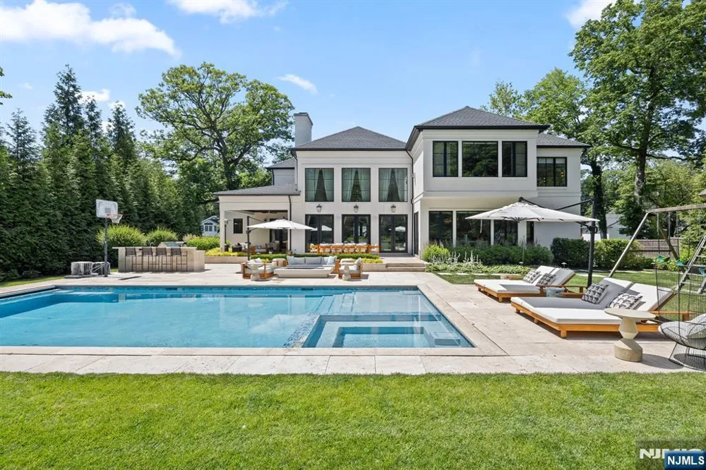409 Whitewood Road Englewood, NJ 07631