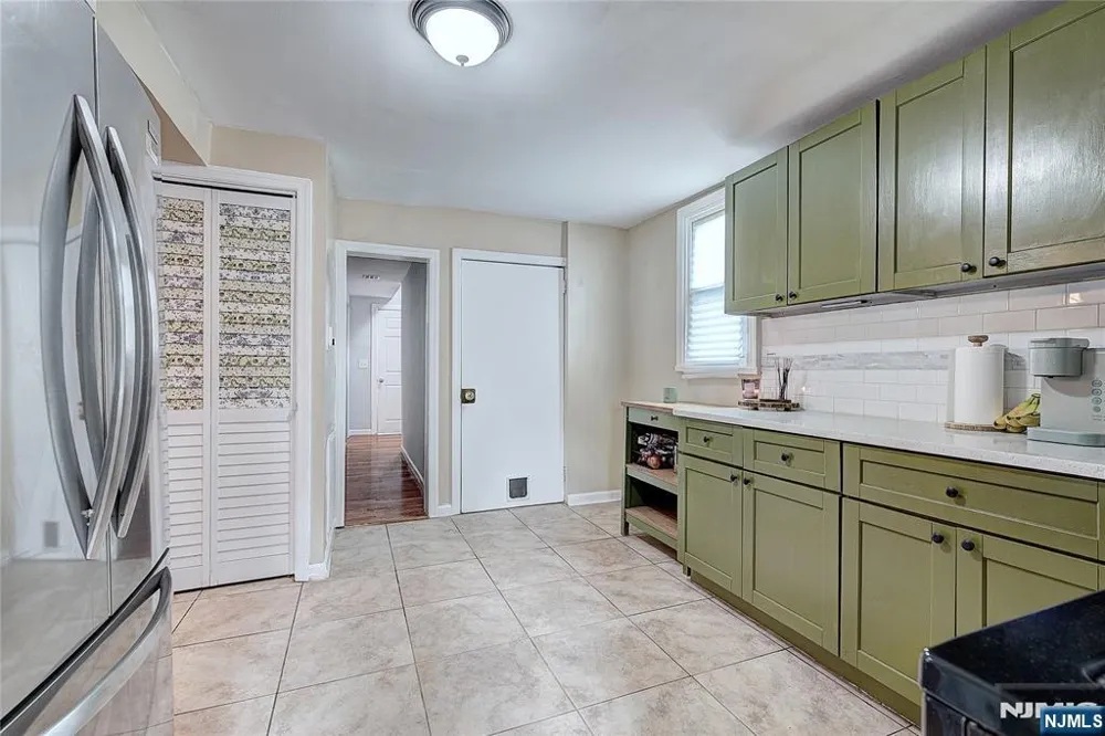 64 Norwood Street Newark, NJ 07106