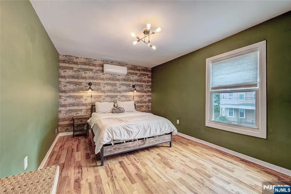 64 Norwood Street Newark, NJ 07106