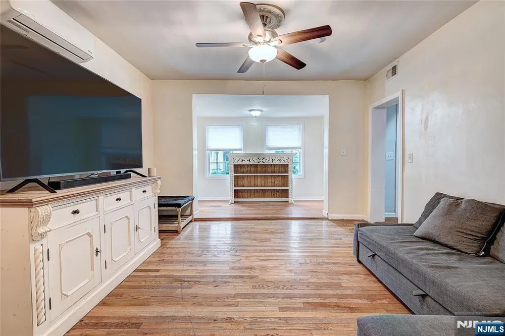 64 Norwood Street Newark, NJ 07106