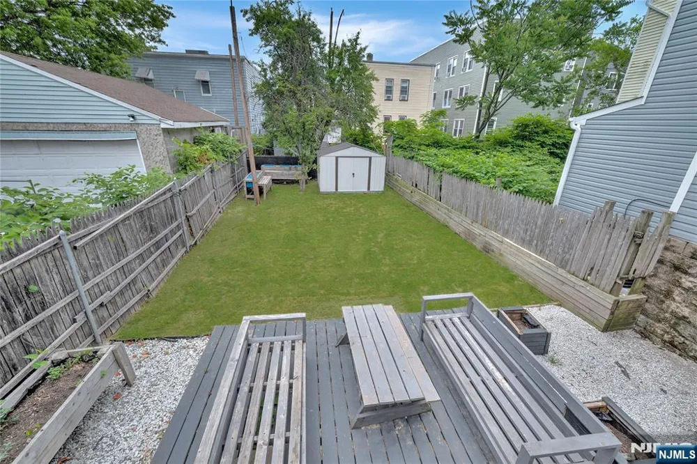 64 Norwood Street Newark, NJ 07106