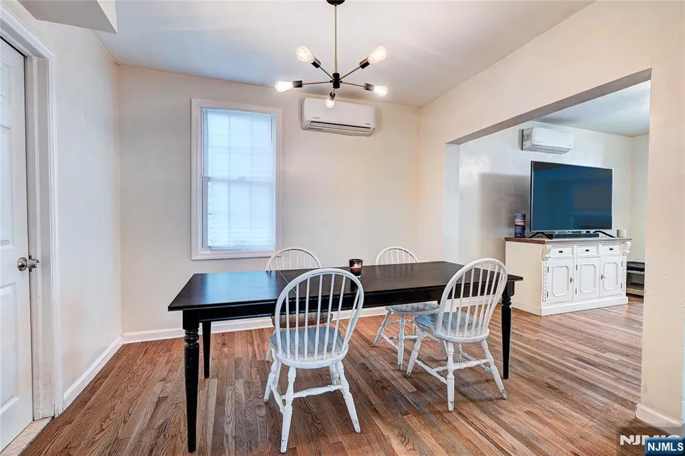 64 Norwood Street Newark, NJ 07106