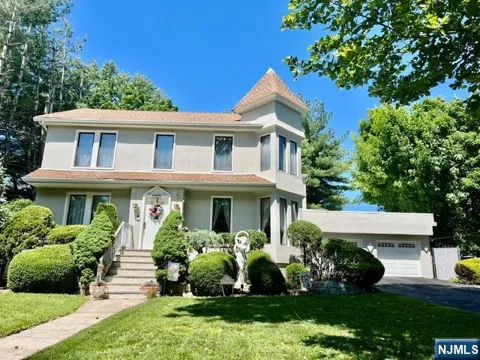 256 Teaneck Road