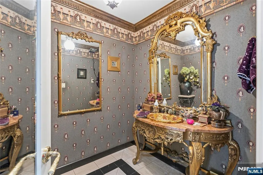 12 E Saddle River Road Saddle River, NJ 07458