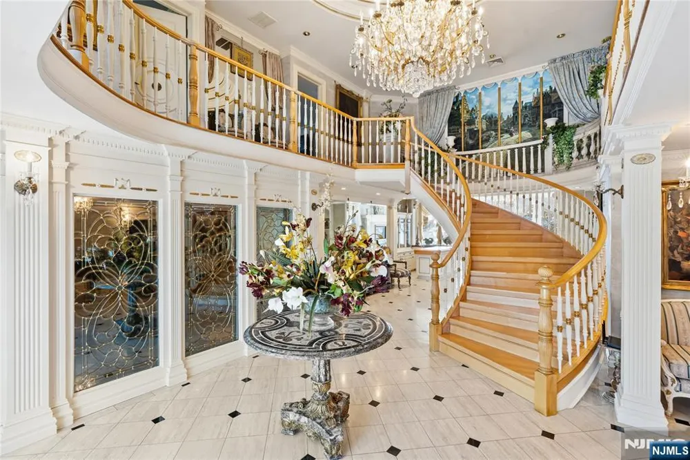 12 E Saddle River Road Saddle River, NJ 07458