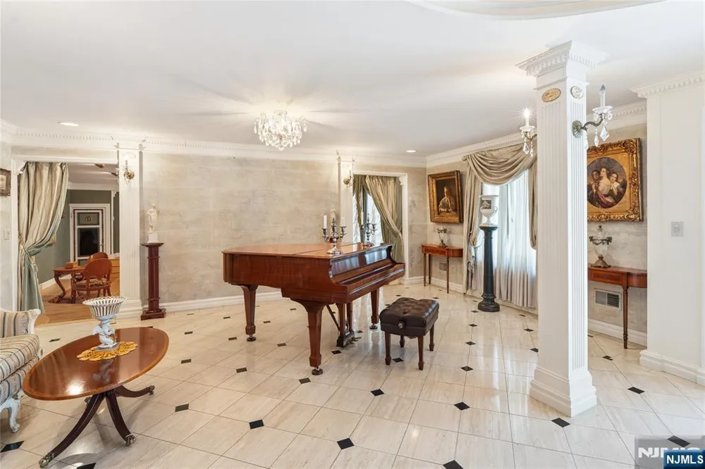12 E Saddle River Road Saddle River, NJ 07458