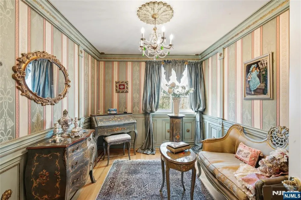 12 E Saddle River Road Saddle River, NJ 07458